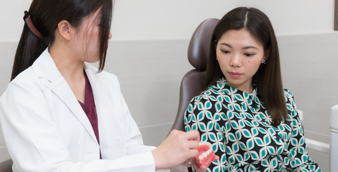 ラクラク診断で矯正認定医からの回答をまつ